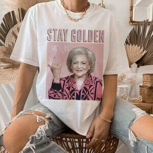 Be More Like Betty Golden Girls Funny Quote Retro Humor Fan Graphic T-Shirt .